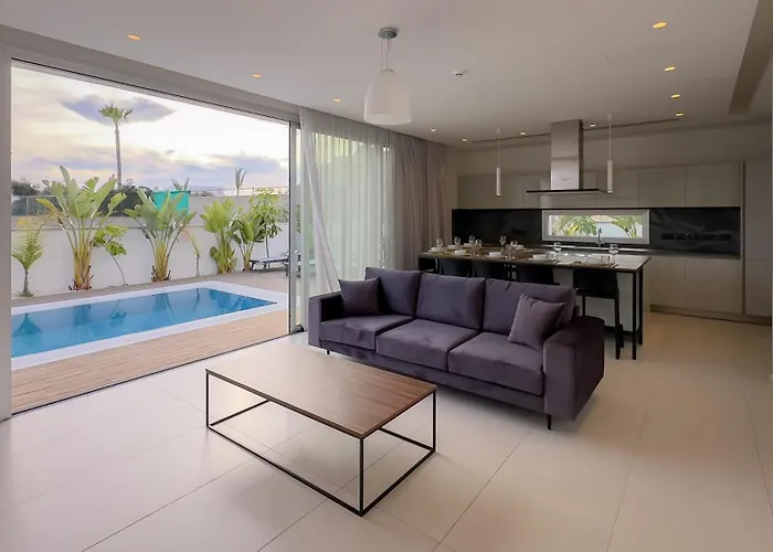 Napa Seaview - 4 Villa *