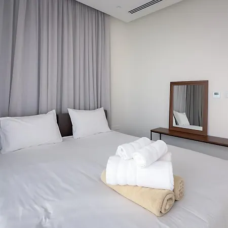 Napa Seaview - 4 アヤナパ